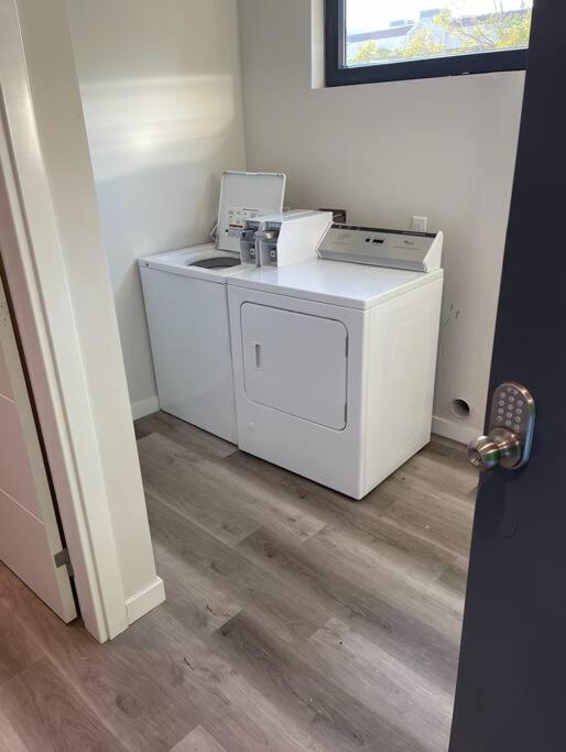 2 Bedroom, 2 Bathroom Detached Apt Max 7 Sleepers San Diego Extérieur photo